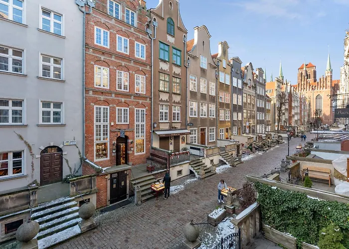 Mariacka Girl With A Pearl By Triapart グダニスク