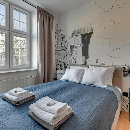 Διαμέρισμα Mariacka Girl With A Pearl By Triapart