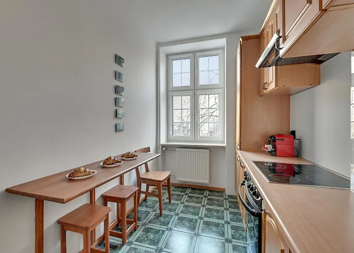 Mariacka Girl With A Pearl By Triapart Apartament